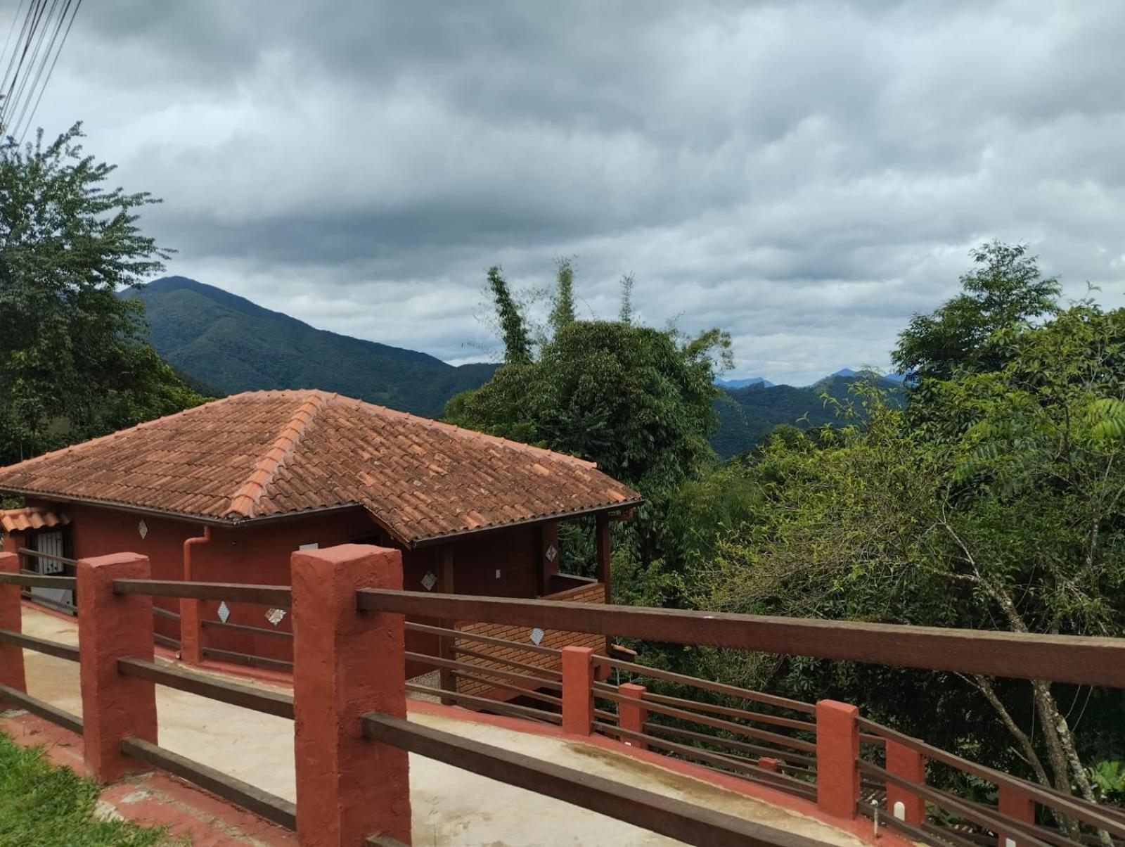 Chales De Analuz วิสกอนจิ จิ เมาอา ภายนอก รูปภาพ